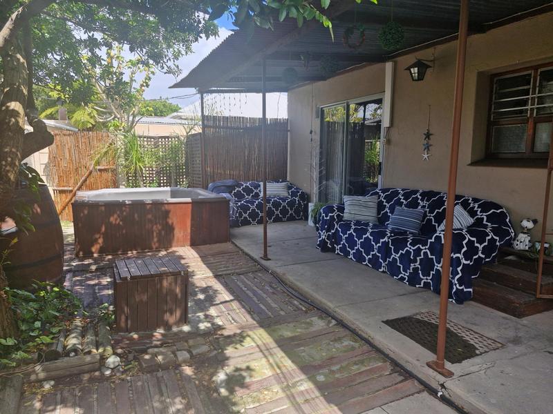 5 Bedroom Property for Sale in Glen Lilly Western Cape